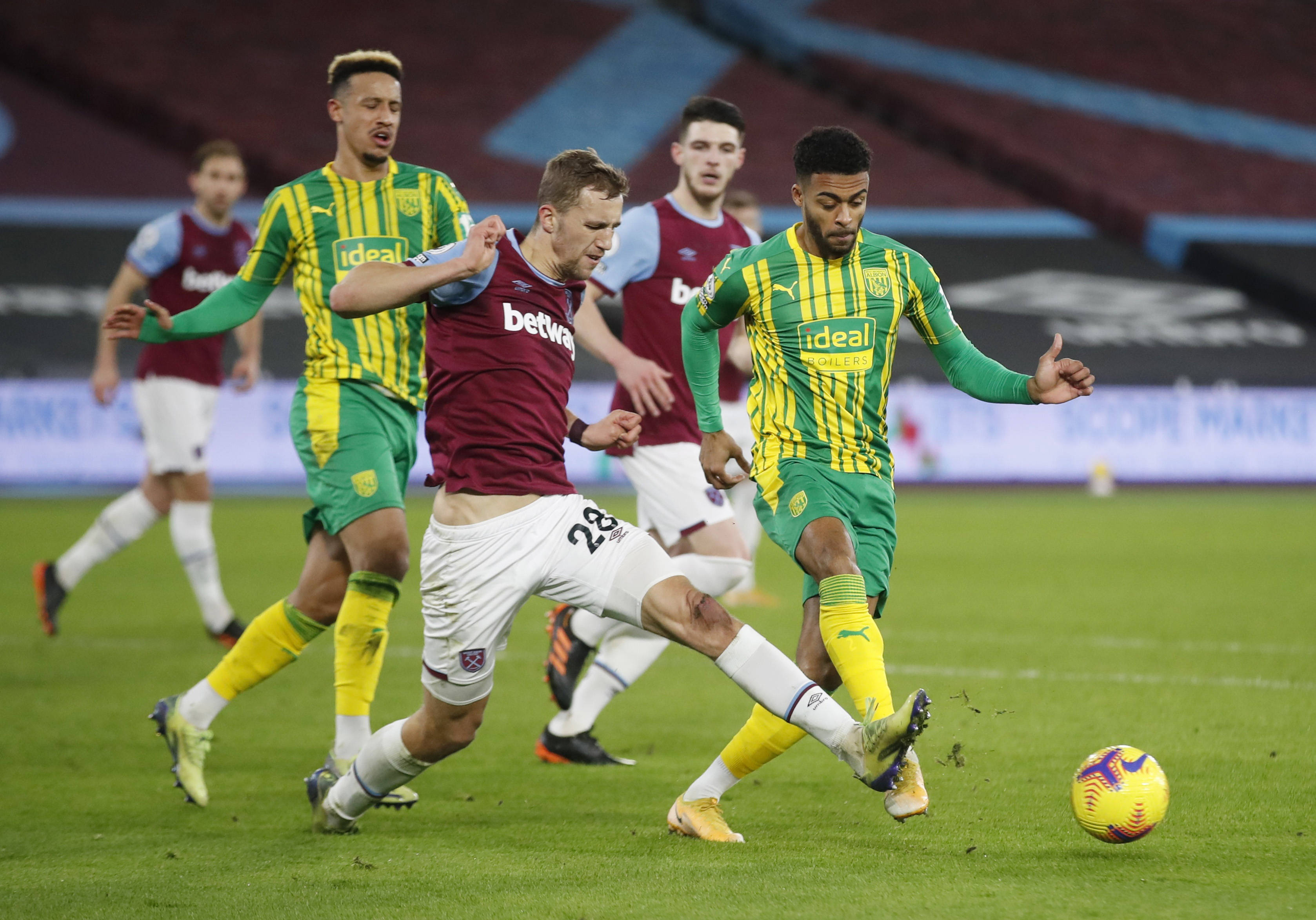 形成了一个 形成了一个